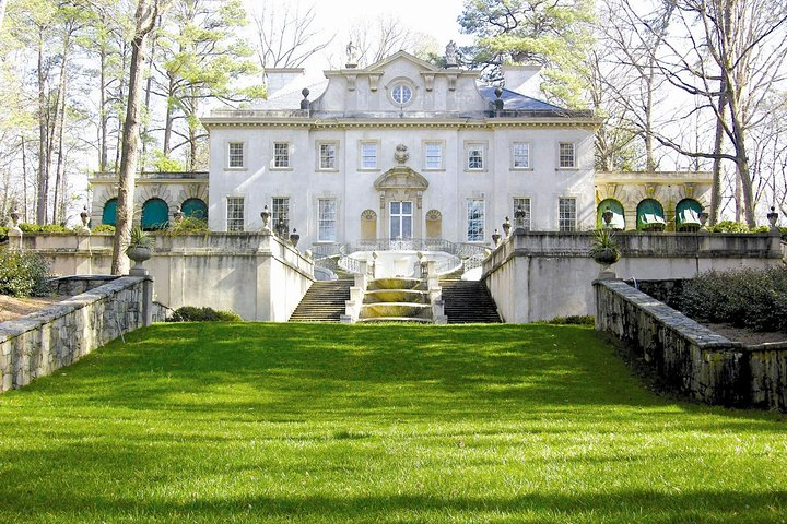 Swan House